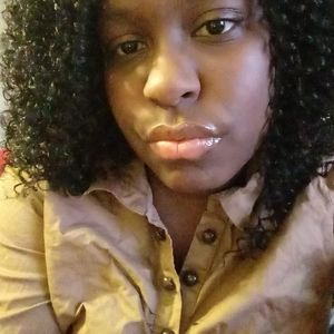 Meet your Posher, Tara